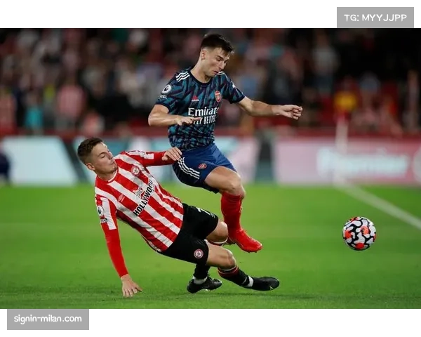 布伦特福德逼平领头羊阿森纳 定位球战术成效显著